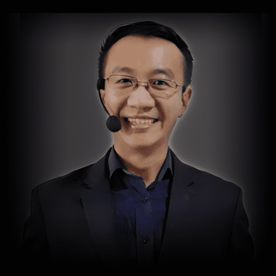Claudio Shen - Master Trainer em PNL