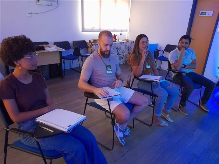 Alunos em aula da Formação Practitioner em PNL em São Paulo